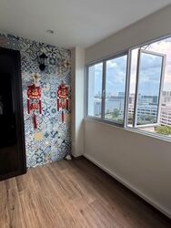 Blk 285D Toh Guan Road (Jurong East), HDB Executive #537030471